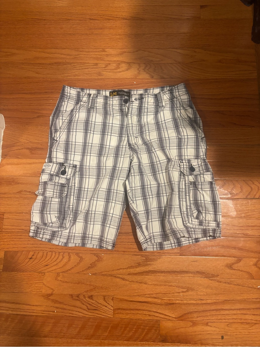 Lee Men’s White & Navy Plaid Cargo Shorts